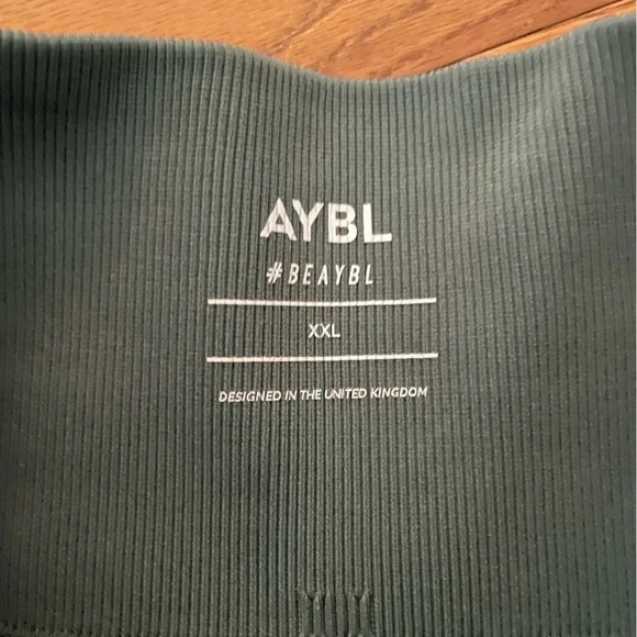 NWOT AYBL Balance V2 Seamless Green Shorts - Picture 5 of 6